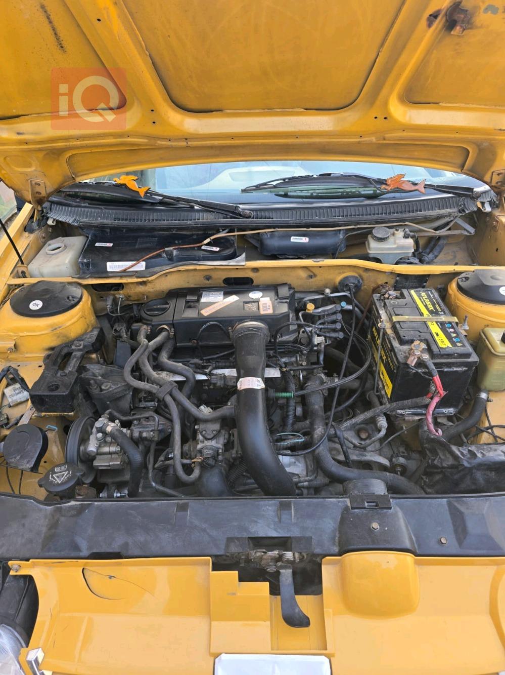Peugeot 405